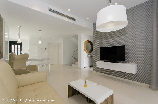 ¡LLAVE EN MANO! PRECIOSA VILLA DE OBRA NUEVA EN PLAYA HONDA(LA MANGA). - MURCIA