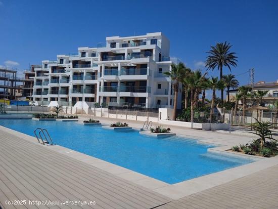 ÁTICO LLAVE EN MANO CON VISTA AL MAR EN DENIA (LAS MARINAS) - ALICANTE