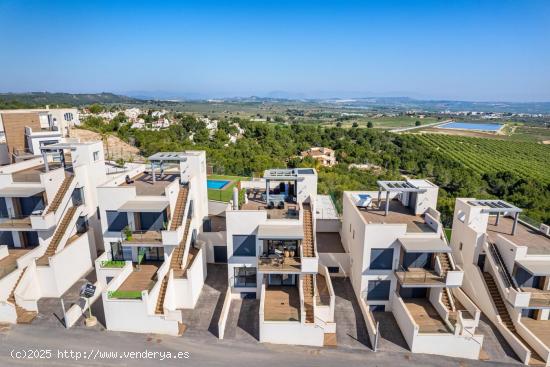 BUNGALOWS DE NUEVA CONSTRUCCIÓN EN SAN MIGUEL DE SALINAS - ALICANTE