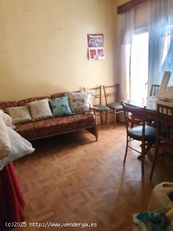 ¡¡¡¡ Gran Oportunidad de casa céntrica en Santos de la Humosa con patio !!!!!!! - MADRID