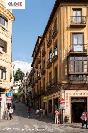 Traspaso o alquiler de pensión en el corazón del casco hisórico - GRANADA