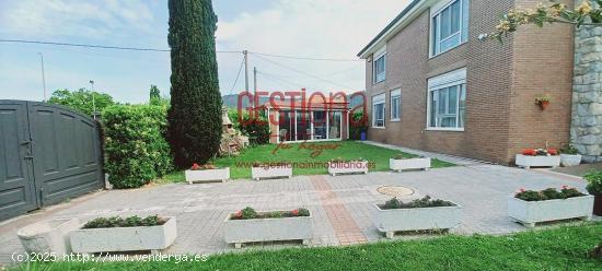 CHALET INDEPENDIENTE CON PISCINA. CECEÑAS - CANTABRIA