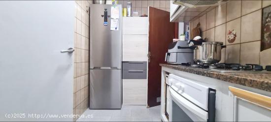 OPORTUNIDAD! PLANTA BAJA DE 3 HABITACIONES EN VENTA EN LES ROQUETES - BARCELONA