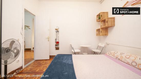 Preciosa habitación en alquiler en apartamento de 3 dormitorios, L'Esquerra de l'Eixample - BARCELO