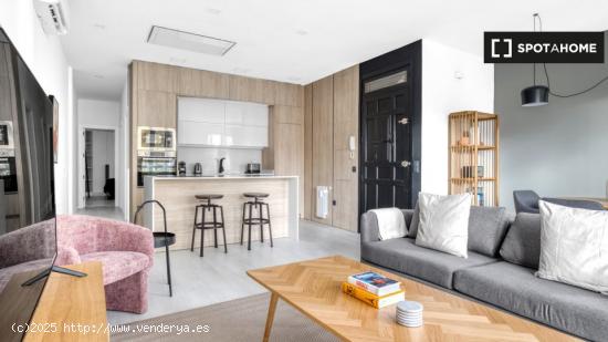 Apartamento de 2 dormitorios en alquiler en Madrid - MADRID