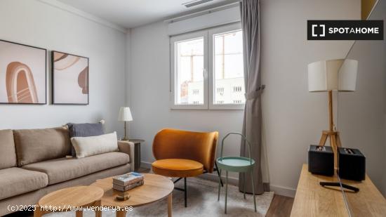 Apartamento de 3 dormitorios en alquiler en Imperial - MADRID