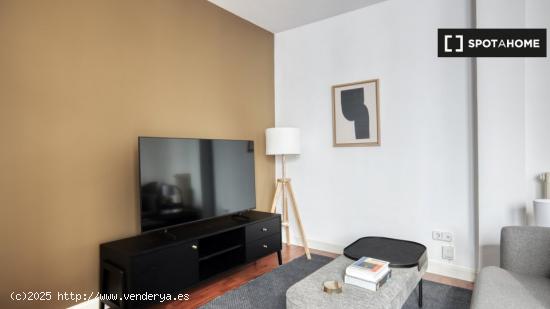 Apartamento de 2 dormitorios en Cuatro Caminos - MADRID