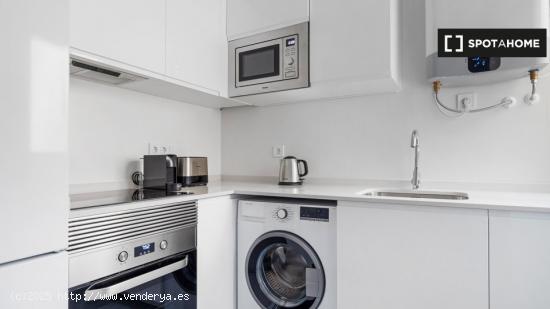 Apartamento de 2 dormitorios en alquiler en Madrid - MADRID