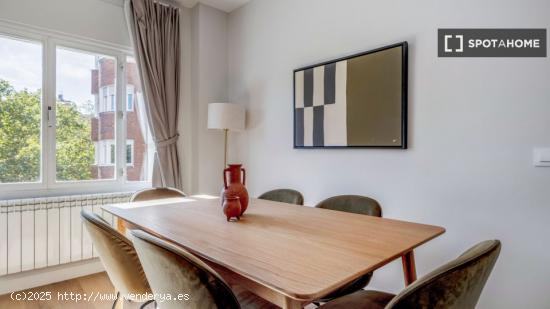 Apartamento de 3 dormitorios en alquiler en Salamanca - MADRID