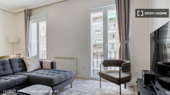 Apartamento de 3 dormitorios en alquiler en Salamanca - MADRID