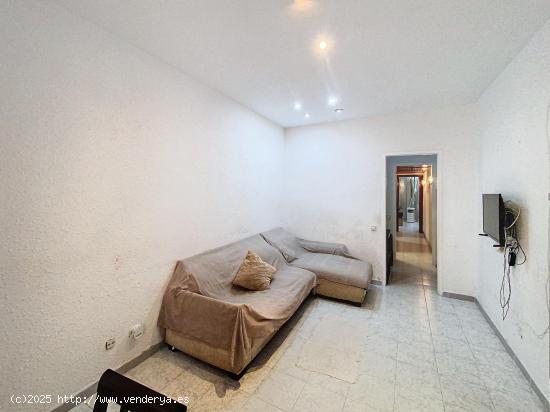 Piso en venta en el corazón de Gracia - BARCELONA