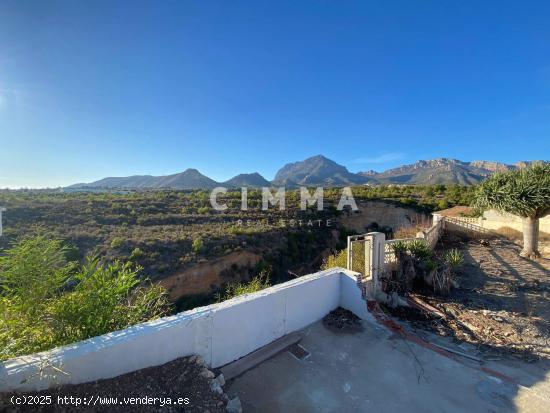 Parcela de lujo en La Nucía con vistas al mar - ALICANTE