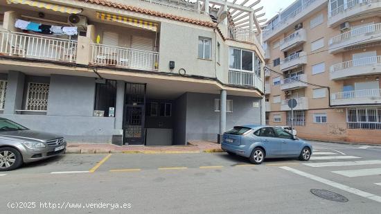 Se Vende en Torrevieja - ALICANTE