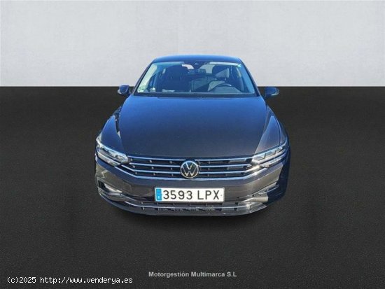 Volkswagen Passat Executive 2.0 TDI 90kW (122CV) DSG - Barcelona