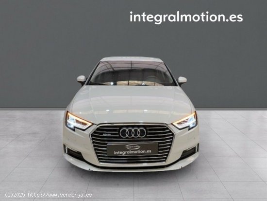 Audi A3 Sportback S line 40 e-tron 150kW S tron - 