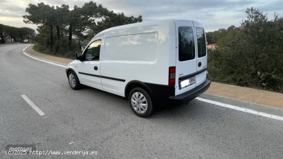 Opel Combo OPEL COMBO 1.3 CDTI 75CV DEL 4-11-2009 CON 153.661KM de 2009 con 153.661 Km por 5.450 EUR