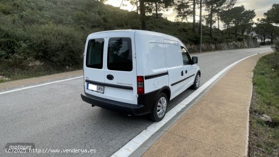 Opel Combo OPEL COMBO 1.3 CDTI 75CV DEL 4-11-2009 CON 153.661KM de 2009 con 153.661 Km por 5.450 EUR