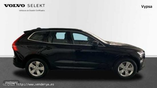 Volvo XC 60 2.0 B4 D CORE AUTO 197 5P de 2023 con 31.864 Km por 40.900 EUR. en Malaga