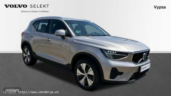 Volvo XC40 1.5 T2 CORE AUTO 129 5P de 2023 con 33.358 Km por 32.900 EUR. en Cordoba