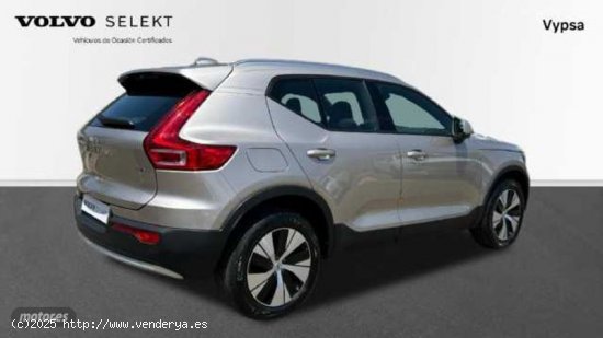 Volvo XC40 1.5 T2 CORE AUTO 129 5P de 2023 con 33.358 Km por 32.900 EUR. en Cordoba