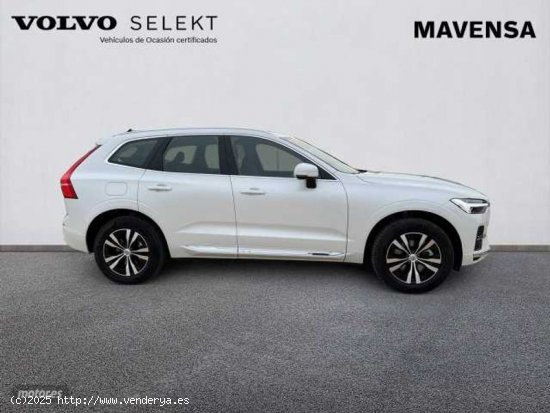 Volvo XC 60 XC60 Recharge Core, T6 plug-in hybrid eAWD, Electrico/Gasolina, Bright de 2023 con 20.42