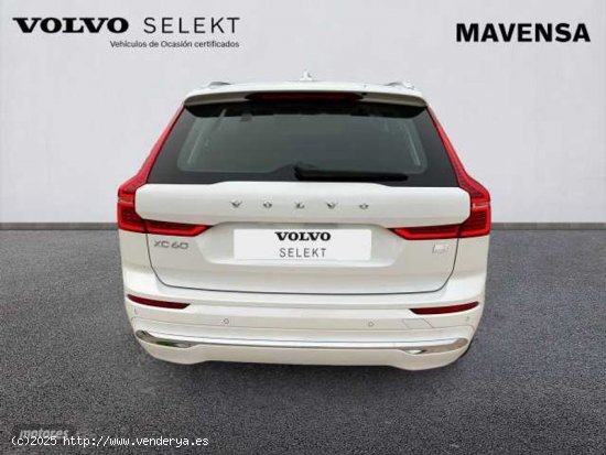 Volvo XC 60 XC60 Recharge Core, T6 plug-in hybrid eAWD, Electrico/Gasolina, Bright de 2023 con 20.42