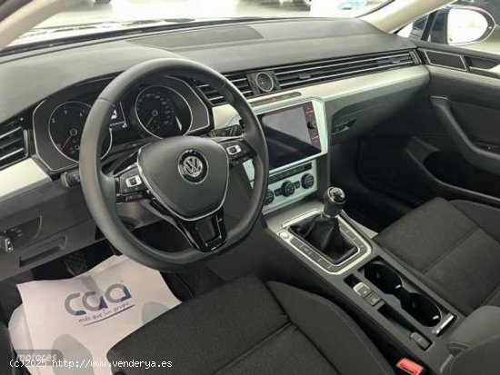 Volkswagen Passat 2.0TDI Advance 110kW de 2019 con 52.000 Km por 20.990 EUR. en Alava