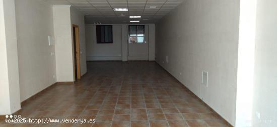 LOCAL COMERCIAL ACONDICIONADO EN MURA, JUNTO AL PARQUE - VALENCIA