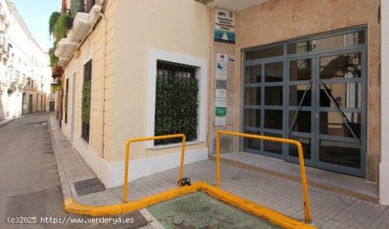 OFICINA EN VENTA EN EL CENTRO - BADAJOZ