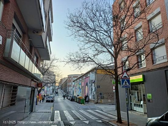 SE VENDE PISO EN TERRASSA, ZONA CA N'AURELL - BARCELONA