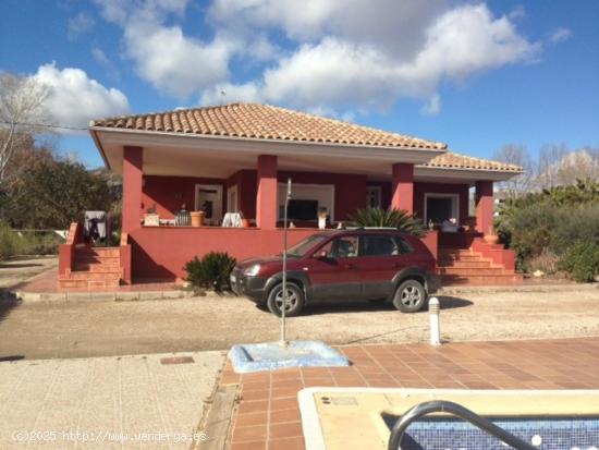 CHALET CON TERRENO RUSTICO EN LA DIPUTACION CAMPILLO - MURCIA