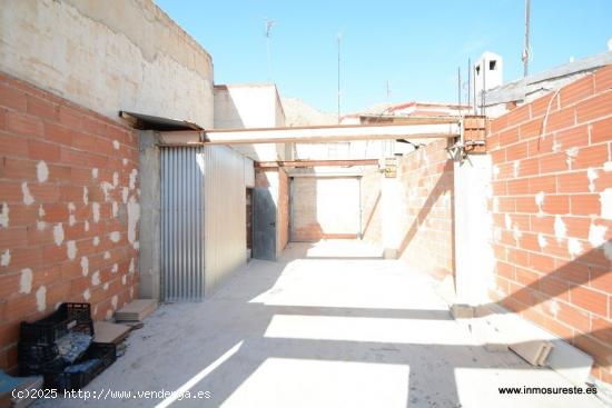 Casa en construcción en Orihuela zona Centro, 115 m2. construidos, dos plantas totalmente diáfanas