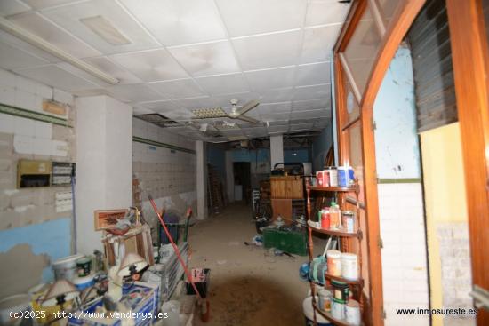 Local comercial para reformar en el centro de Orihuela, 85 m2. construidos. - ALICANTE