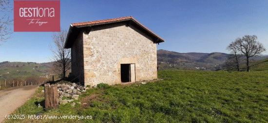 CABAÑA EN PLENA NATURALEZA, CON AMPLIA PARCELA. IRUZ - CANTABRIA