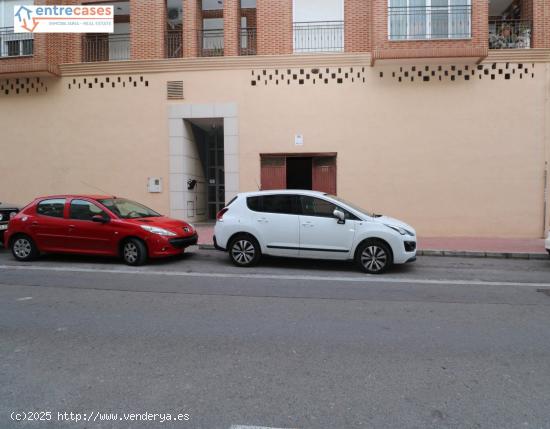 CUATRO LOCALES EN JUAN VIRUELA - CASTELLON