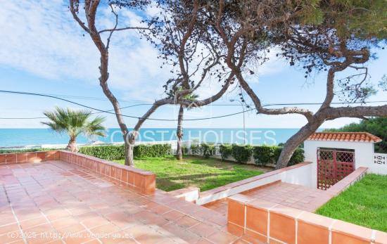 ·· MEDITERRANEA VILLA FRENTE AL MAR EN DENIA, Costa Blanca | MEDITERRANEAN VILLA in Front of the S