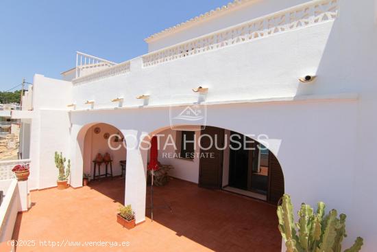 VILLA PRIMERA LINEA MAR en MORAIRA, Costa Blanca | Exclusive SEAFRONT VILLA in Moraira - ALICANTE