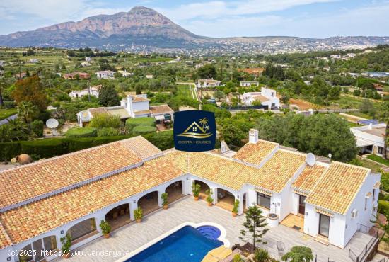  ᗤ Venta VILLAS CON ENCANTO CERCA DEL MAR en Javea [amp ] Costa Blanca | CHARMING VILLAS CLOSE TO T 