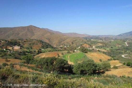  En la Cala golf, parcelas a pié de campo de golf y con vistas - MALAGA 