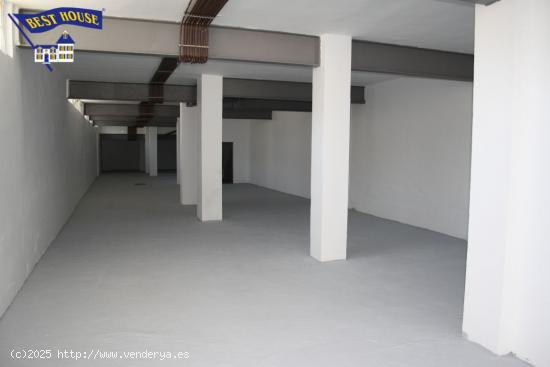 AMPLIO LOCAL COMERCIAL(380) EN RIPOLLET - BARCELONA