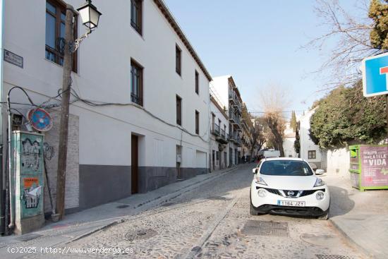 PASEO BOMBA / ESCORIAZA - GRANADA