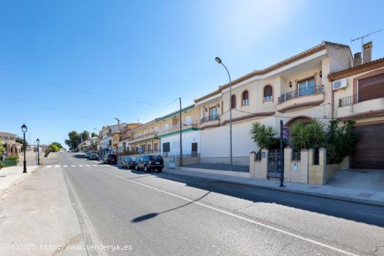 CASA MAS LOCAL COMERCIAL EN UNA DE LAS MEJORES CALLES DE MORALEDA DE ZAFAYONA - GRANADA