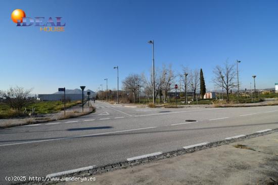 En venta parcela industrial en Cortijo del Conde - GRANADA