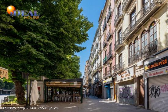  A LA VENTA EDIFICIO EN PLAZA BIB-RAMBLA - GRANADA 