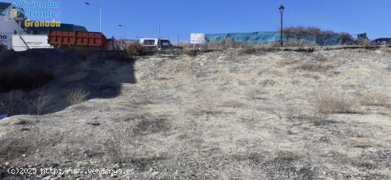 Inmejorable terreno con 2 frentes para la casa de tus sueños. - GRANADA