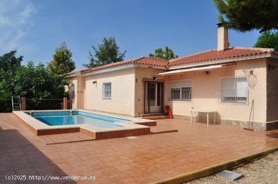  Chalet Independiente en Los Girasoles-San Vicente - ALICANTE 