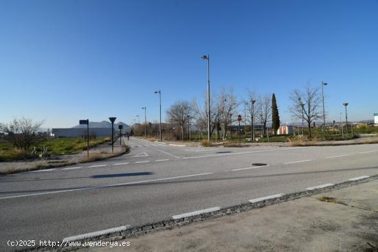  A la venta parcela industrial en Cortijo del Conde - GRANADA 