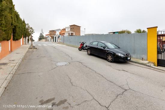 Venta de solar con proyecto de 2 casas pareadas en Ogíjares (Zona Lomalinda) - GRANADA