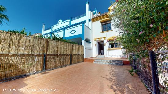 Exclusivo Dúplex con Patio Andaluz, Piscina y Solárium Privado en el Señorio de Roda - MURCIA