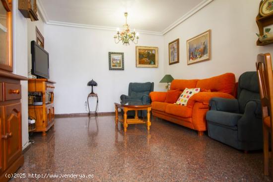 ESTUPENDO PISO CON PATIO ZONA AYUNTAMIENTO DE ELDA - ALICANTE